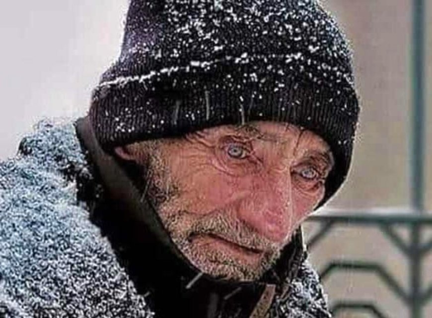 During a very cold night, a rich man and a homeless old man met