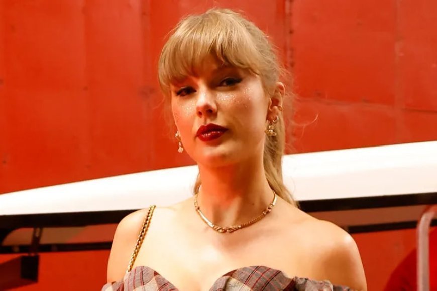 Taylor Swift Rocks Glitter Freckles, Plaid Miniskirt at Chiefs Monday Night Football Game